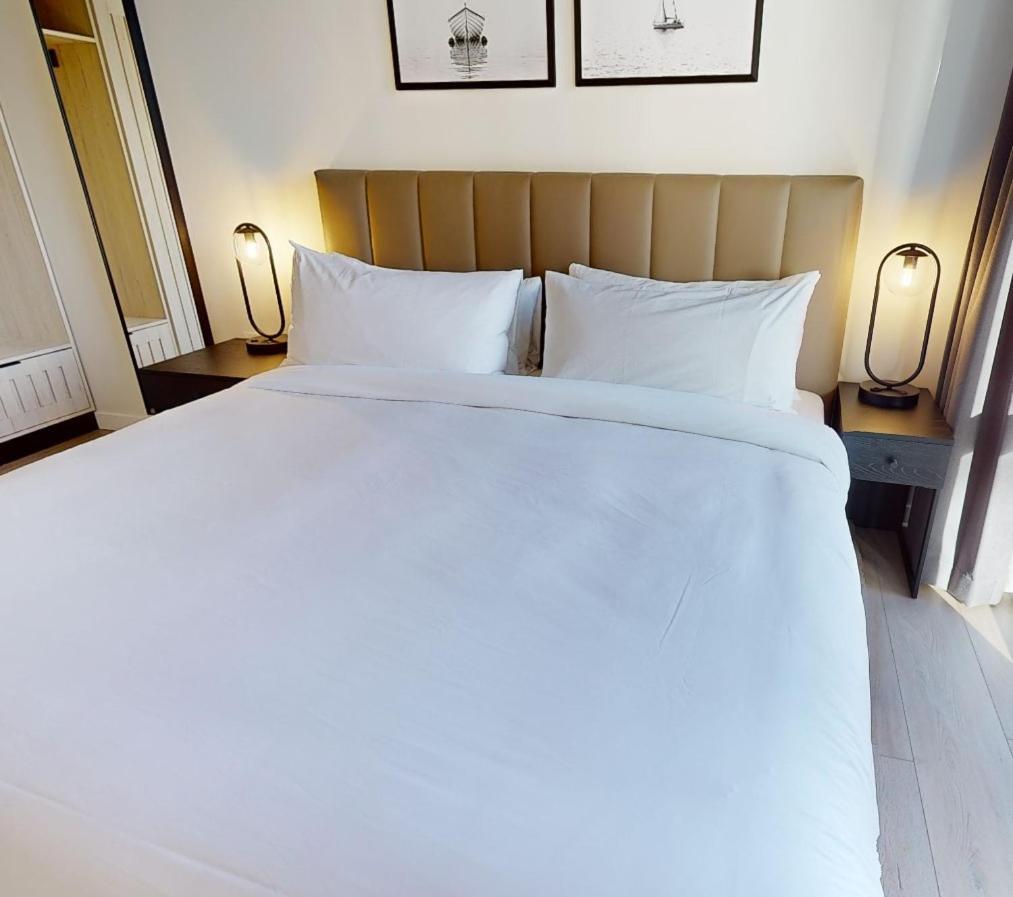 ריצ'מונד Steveston Waterfront Hotel מראה חיצוני תמונה