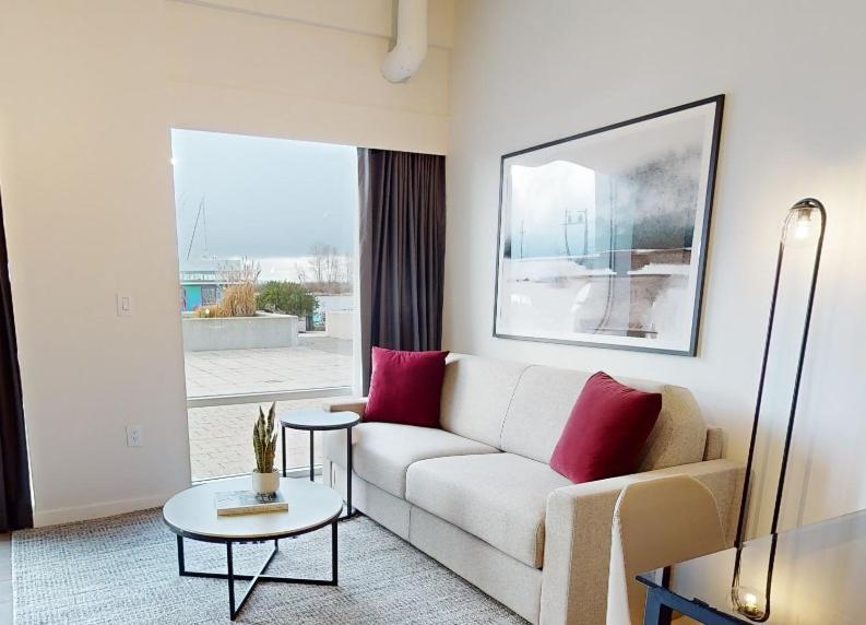 ריצ'מונד Steveston Waterfront Hotel מראה חיצוני תמונה