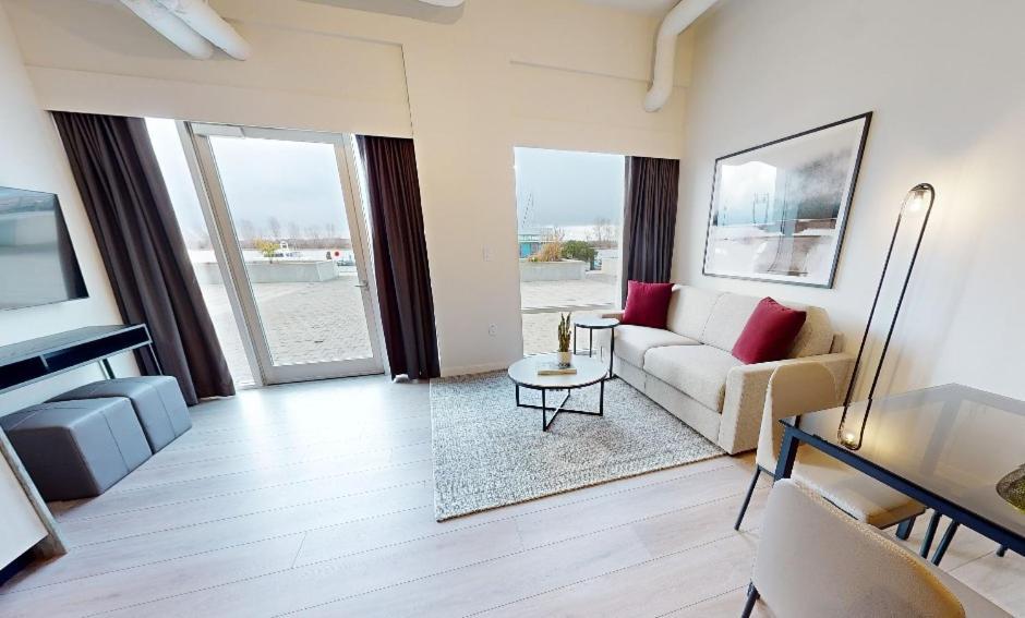 ריצ'מונד Steveston Waterfront Hotel מראה חיצוני תמונה